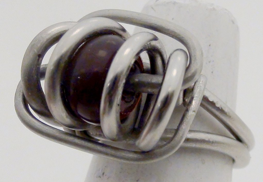 rings-wire-w-glass-bead-1-2.JPG
